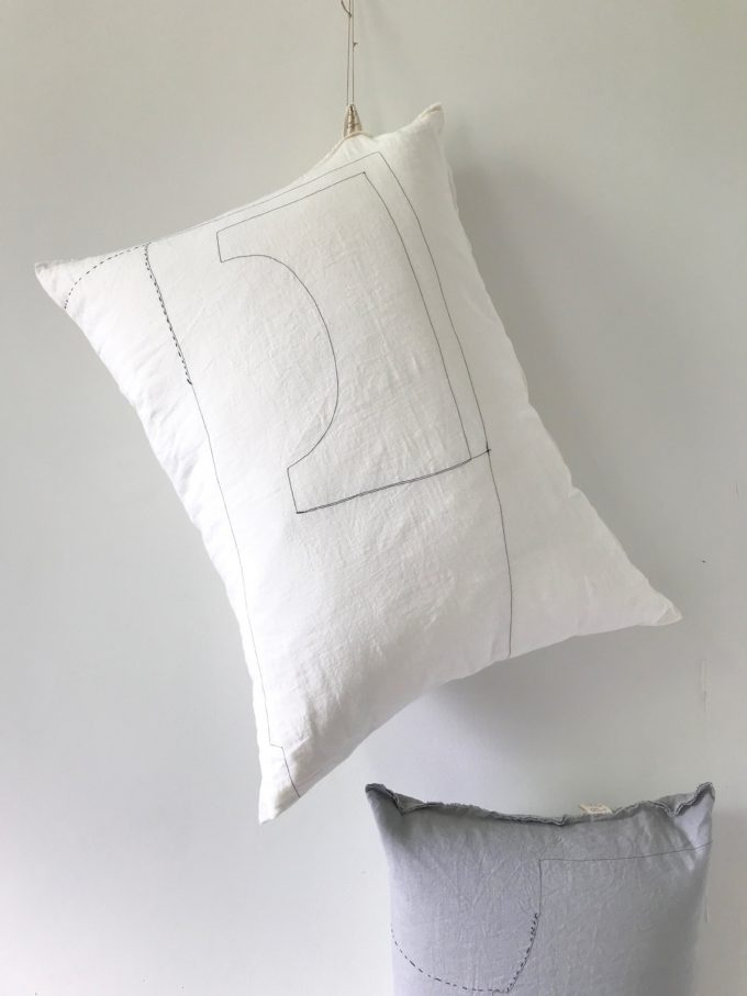 CUSHION - TOTUM