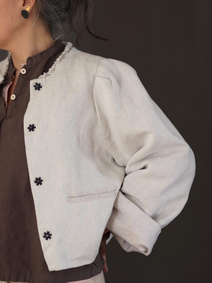 CARL- COTTON LINEN CANVAS