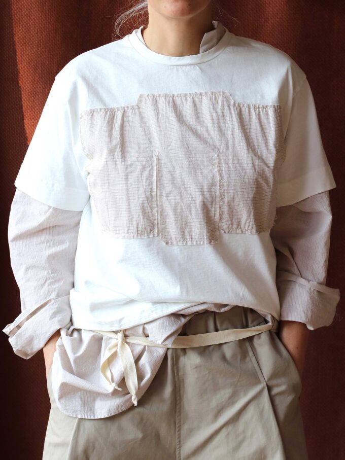 LOÏS - PATCHED TEE (2 COLORS)
