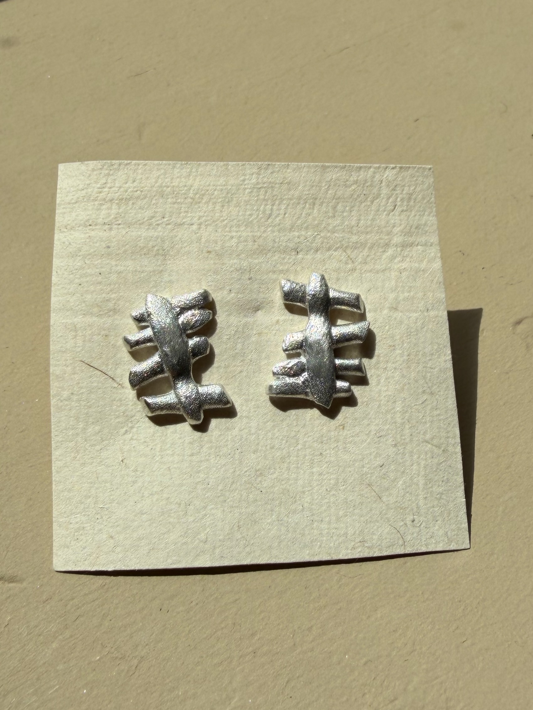 NOTE ( 2 MATERIALS )