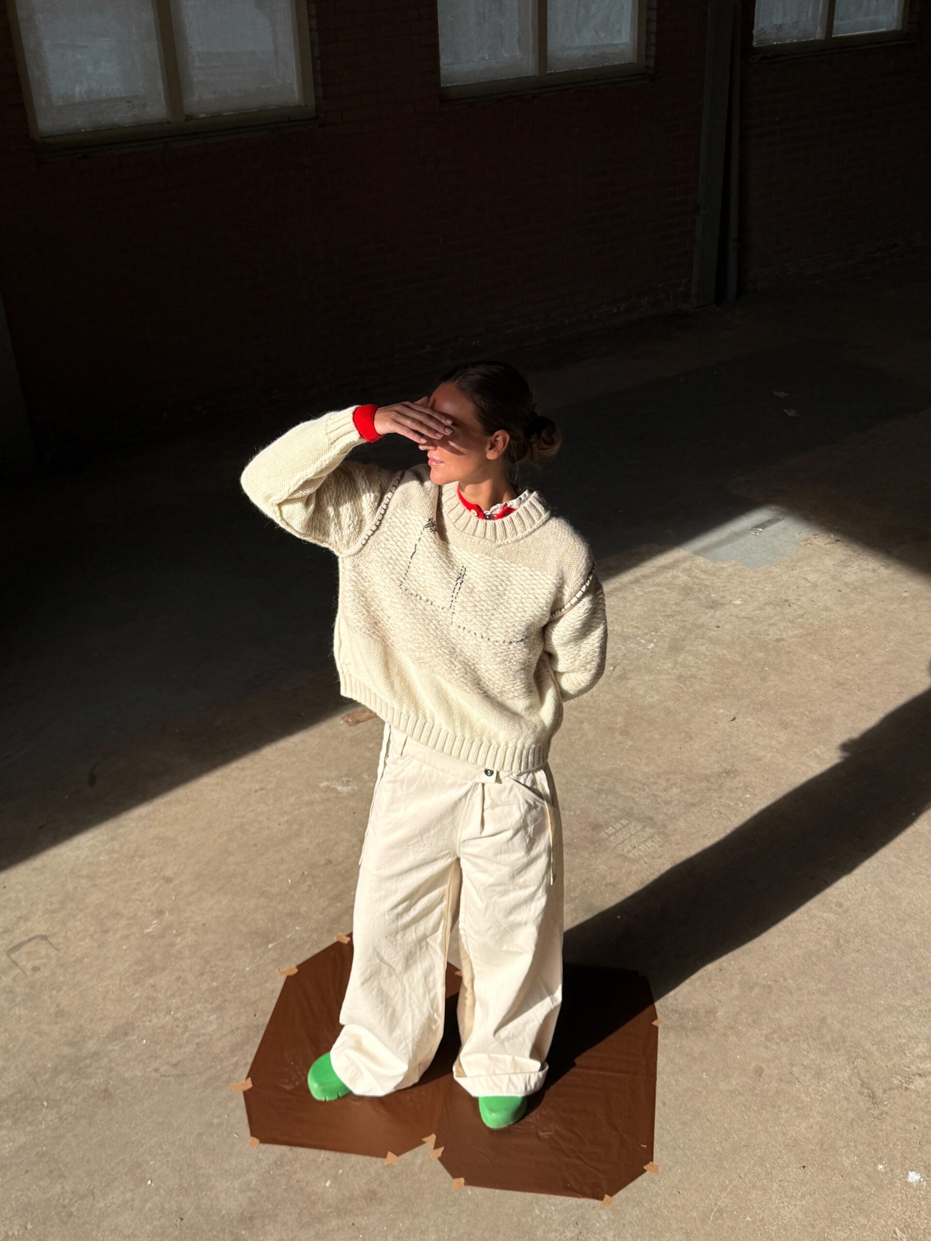 VEEN - EMBROIDERED JUMPER